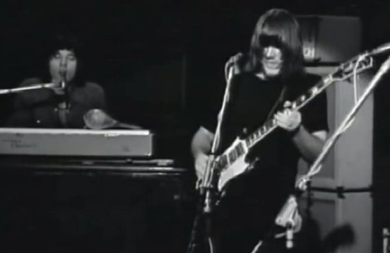 ChicagoLive1969_02